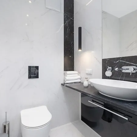 Radiant Alabaster - 1Br & Ac - Main Station Апартаменты Краков